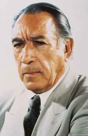 Антъни Куин